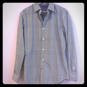 Slim-fit non-iron dress shirt